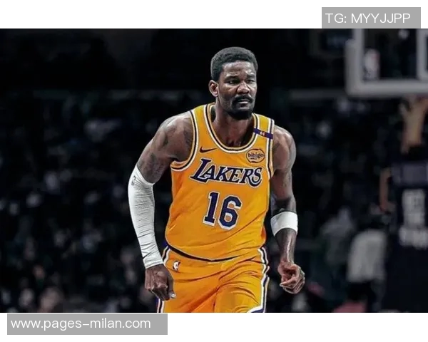 艾顿谈与东契奇合作心得强调内线施压需耐心与快速移动