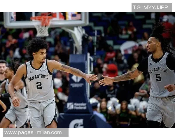 追梦与文班齐肩并进卡斯尔重塑马刺赢球文化的重要角色