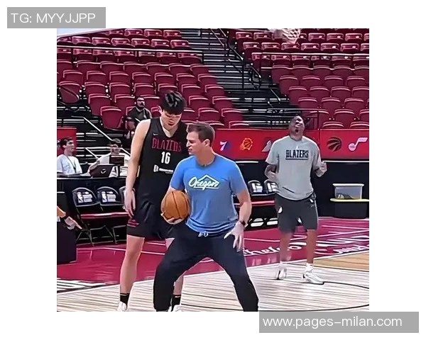 斯普利特谈中锋角色转变：从传统挡拆到现代持球运作与空间拉开