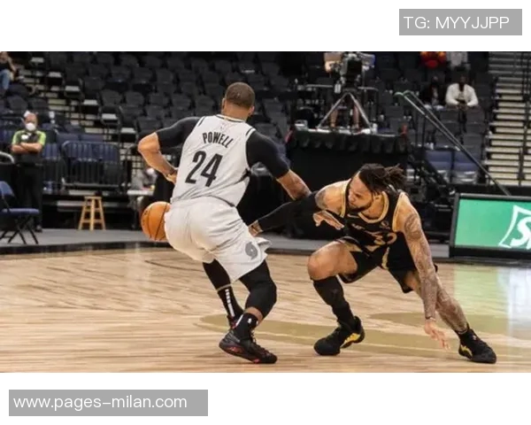 斯波期待鲍威尔与希罗的默契配合相信时间会带来更佳表现 斯波期待鲍威尔与希罗的默契配合相信时间会带来更佳表现